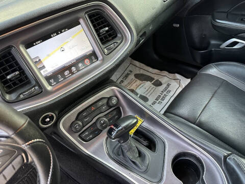 2016 Dodge Challenger R/T Plus