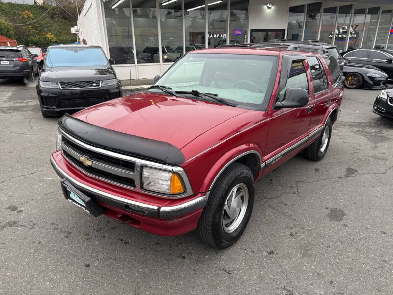 1995 Chevrolet Blazer for sale at APX Auto Brokers in Edmonds WA