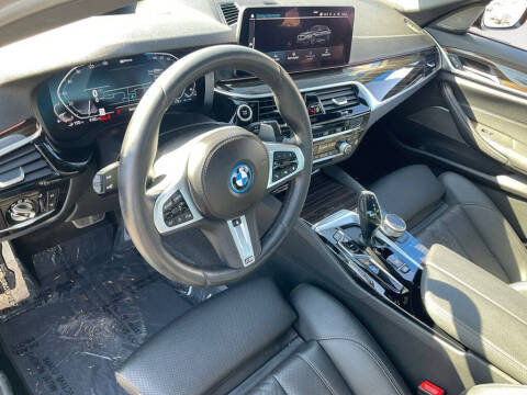 2022 BMW 5 Series 530e