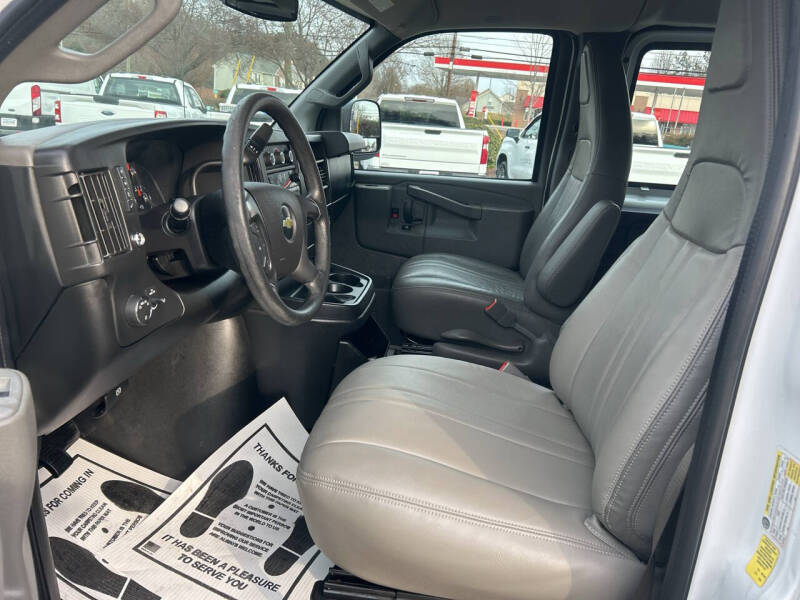 2016 Chevrolet Express 2500