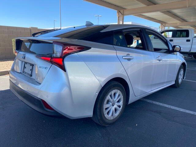 2022 Toyota Prius LE