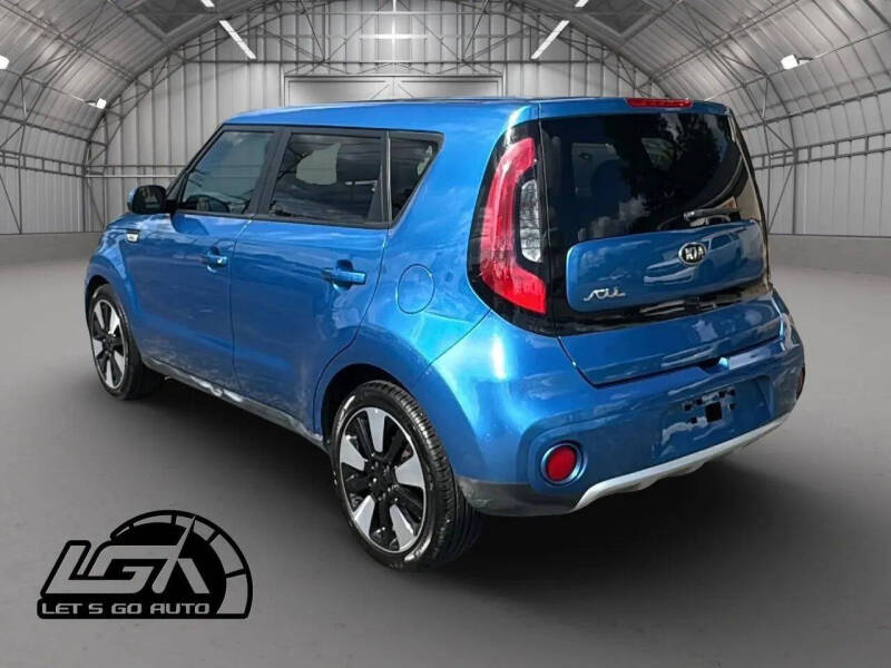 2017 Kia Soul +