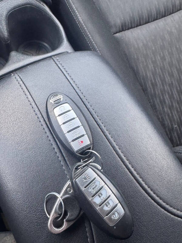 2019 Nissan Rogue SV