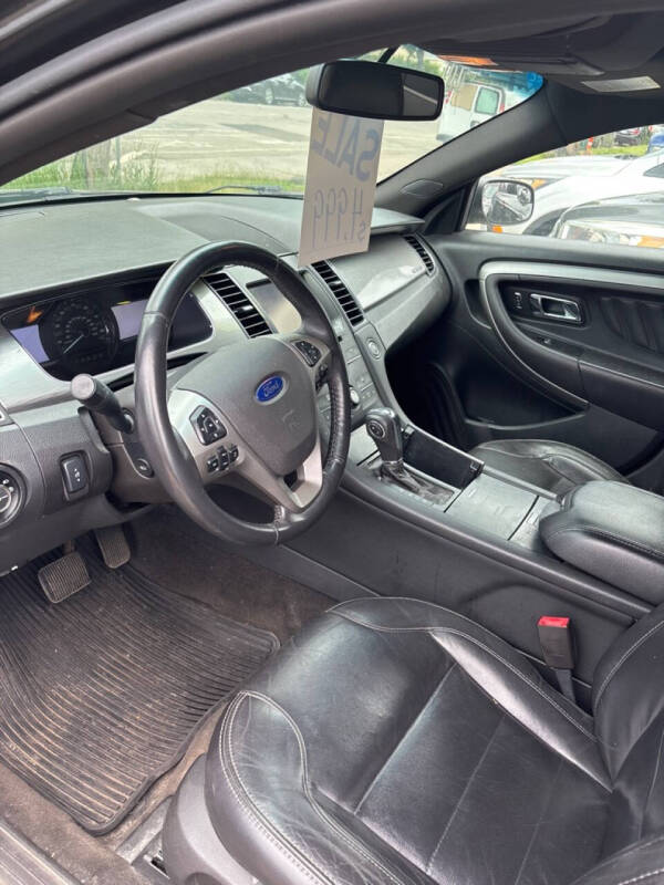 2013 Ford Taurus SEL
