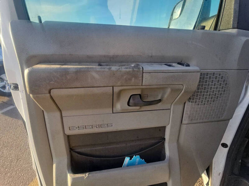 2011 Ford E-Series E-250