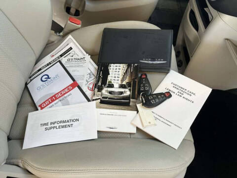 2016 Chrysler Town and Country Touring-L