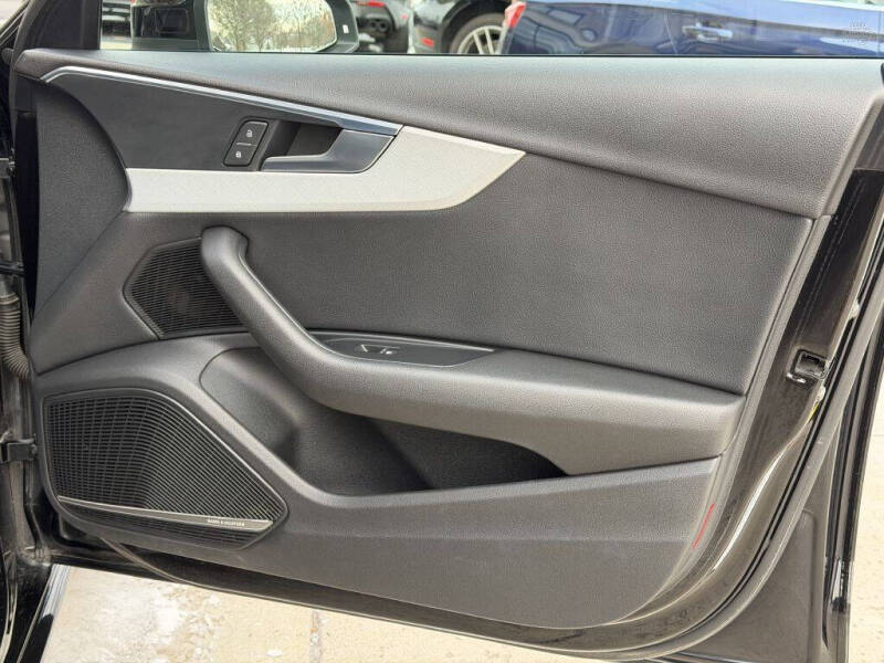 2017 Audi A4 2.0T quattro Premium Plus