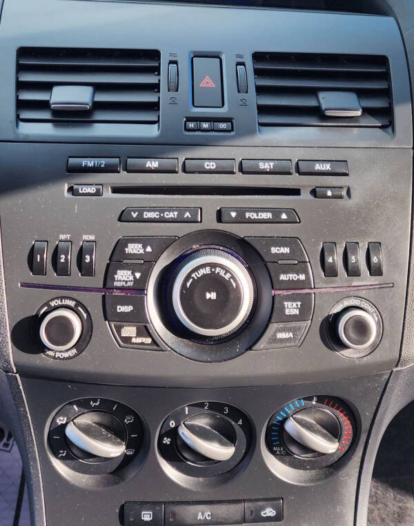 2012 Mazda MAZDA3 i Touring