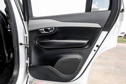 2016 Volvo XC90 T8 eAWD R-Design