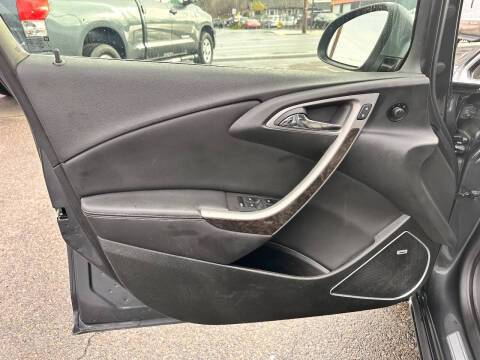 2013 Buick Verano Leather Group