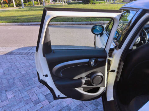 2023 MINI Hardtop 4 Door Cooper