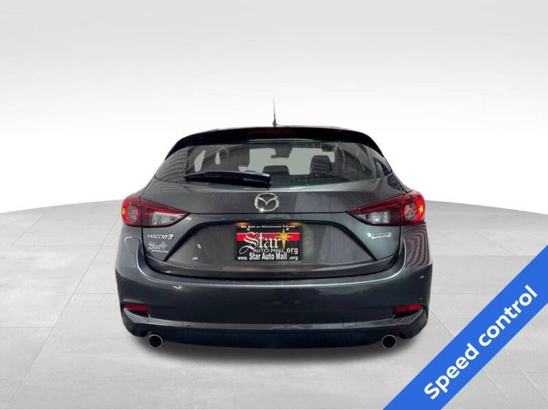 2018 Mazda MAZDA3 Touring