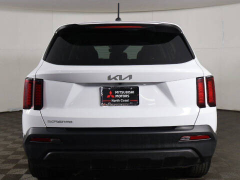 2023 Kia Sorento LX