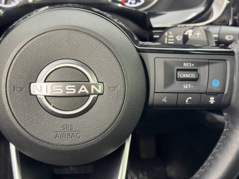 2022 Nissan Pathfinder SL