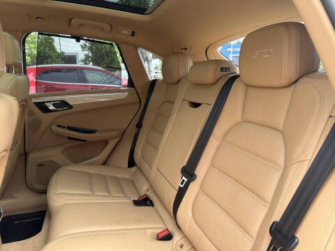 2017 Porsche Macan GTS