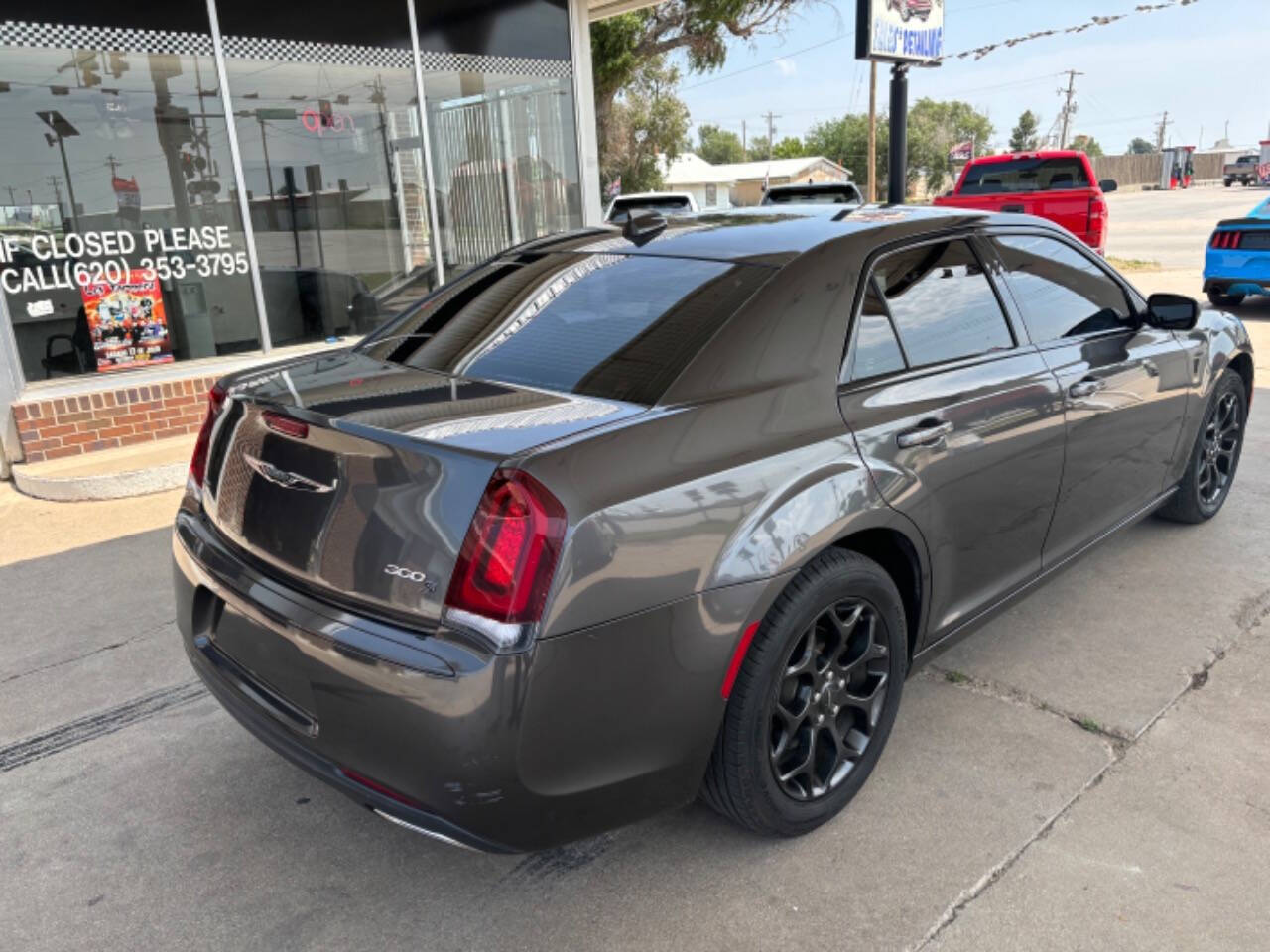 2019 Chrysler 300 for sale at Kansas Auto Sales in Ulysses, KS