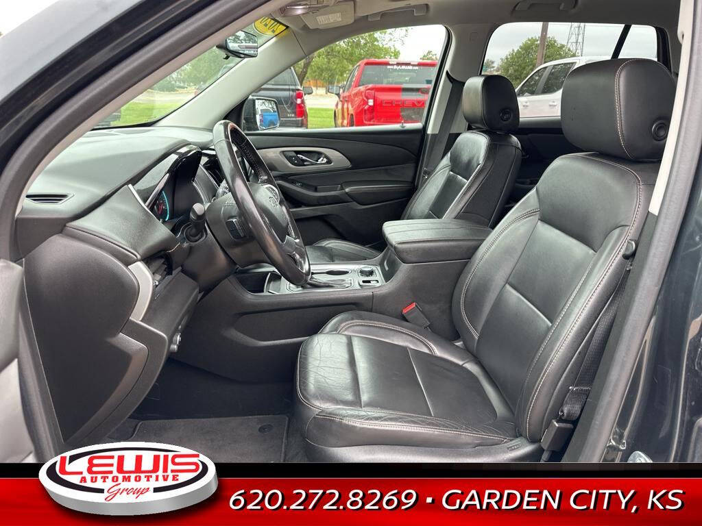 2020 Chevrolet Traverse for sale at Lewis Chevrolet of Garden City in Garden City, KS