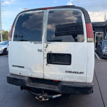 2001 Chevrolet Express G2500