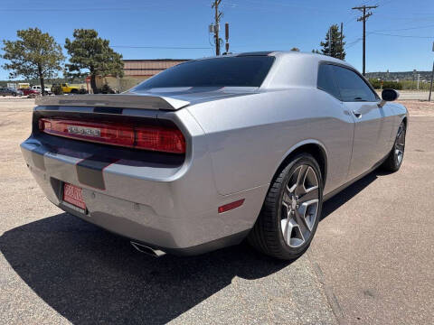 2014 Dodge Challenger R/T Plus