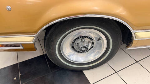 1976 Ford Thunderbird