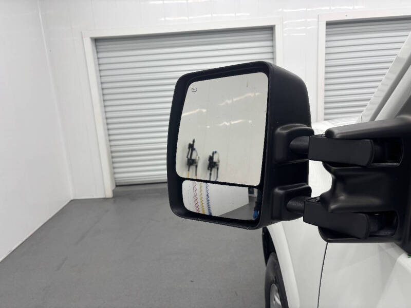 2019 Nissan NV 3500 HD S