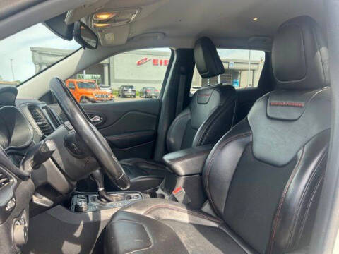 2019 Jeep Cherokee Trailhawk
