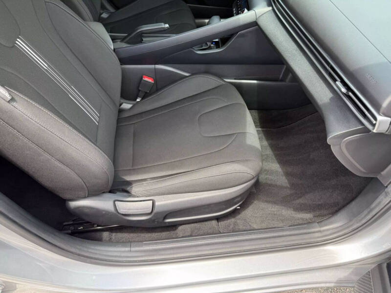 2022 Hyundai Elantra