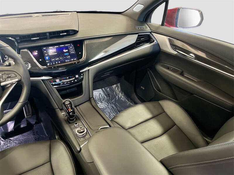 2025 Cadillac XT6 Sport