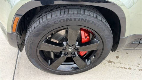 2025 Land Rover Defender 110 P400 X