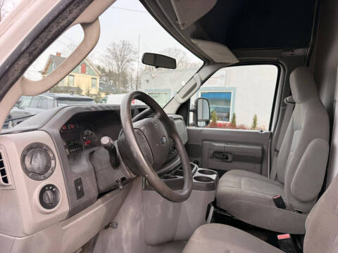 2015 Ford E-Series E-350 SD