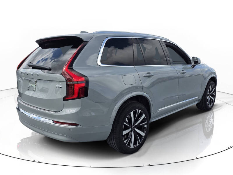 2026 Volvo XC90 T8 Core