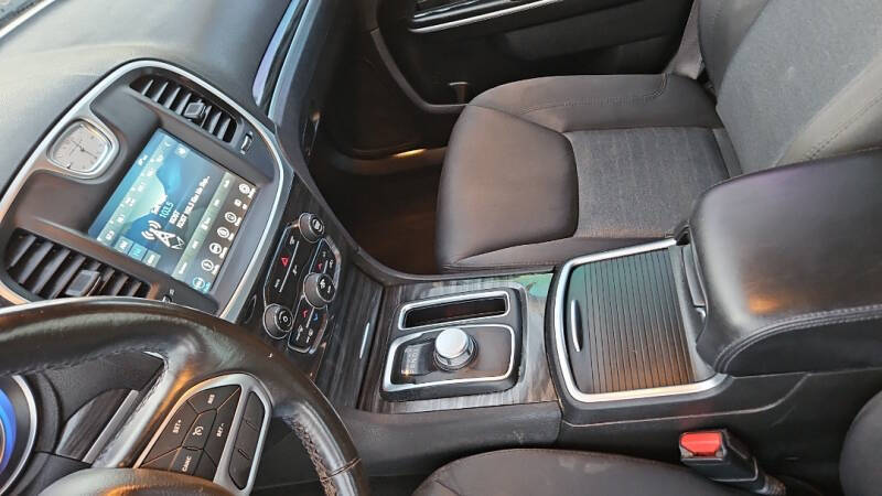 2019 Chrysler 300 Touring