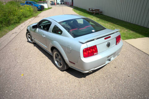 2005 Ford Mustang GT Premium