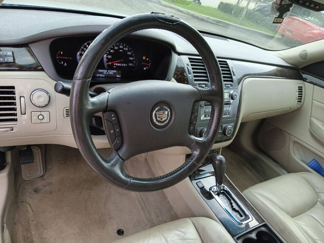 2010 CADILLAC DTS Sedan - $6,950