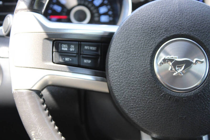 2014 Ford Mustang V6