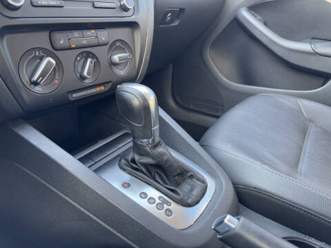 2013 Volkswagen Jetta SE