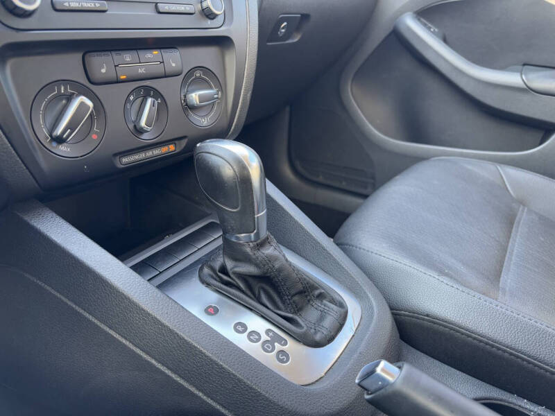 2013 Volkswagen Jetta SE