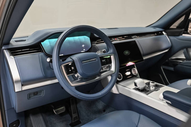 2023 Land Rover Range Rover P530 SV LWB