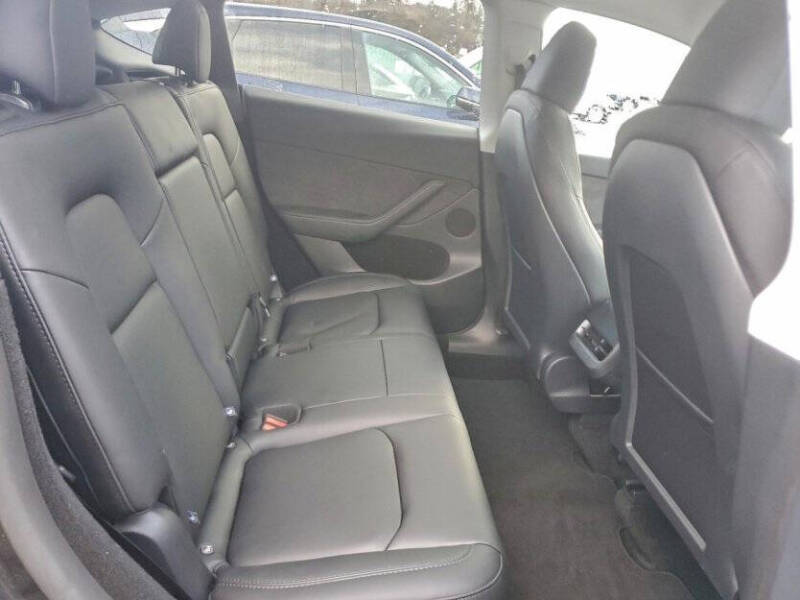 2025 Tesla Model Y Long Range