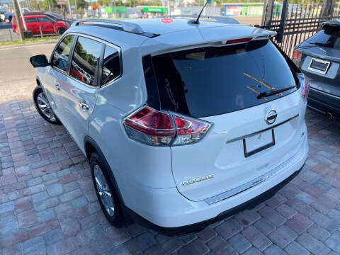 2016 Nissan Rogue SV