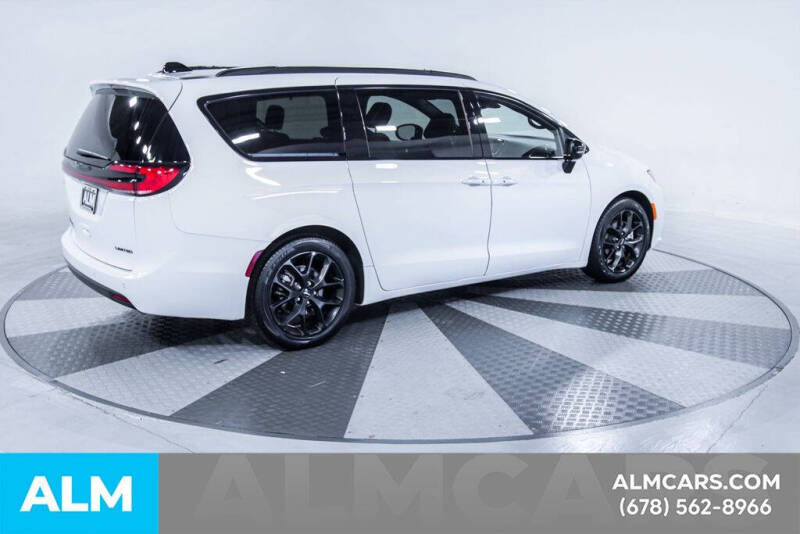 2025 Chrysler Pacifica Limited