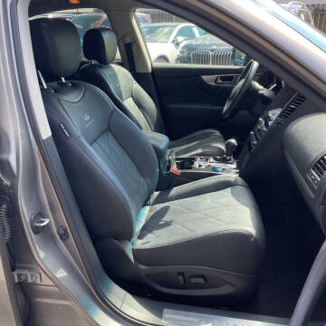 2010 Infiniti FX35
