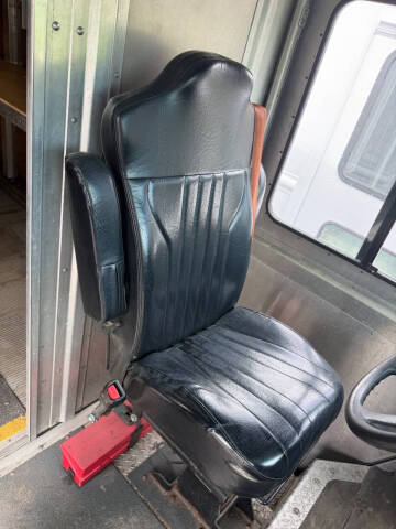 2017 Freightliner MT55 Chassis