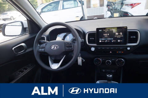 2026 Hyundai Venue SE