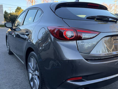 2018 Mazda MAZDA3 Grand Touring
