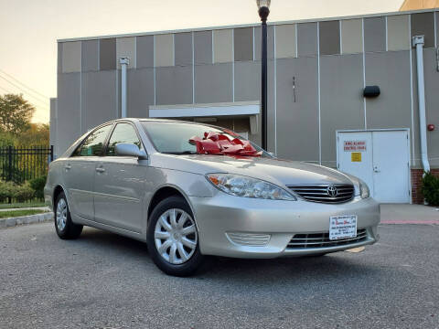 2005 Toyota Camry for sale at Speedway Motors in Paterson NJ