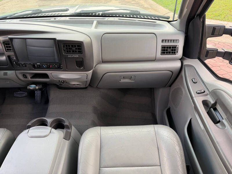 2002 Ford Excursion XLT