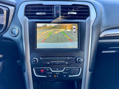 2018 Ford Fusion Hybrid SE