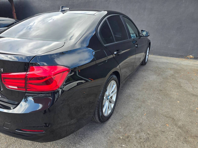 2018 BMW 3 Series 320i