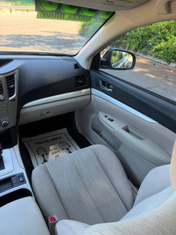 2013 Subaru Outback 2.5i Premium